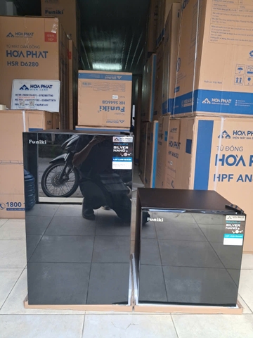 Tủ lạnh mini cánh kính HR S646GB 46 lít