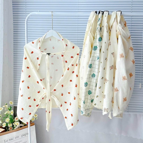 Khăn choàng che cho bé đi ra ngoài