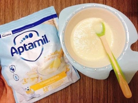 Bột ăn dặm Aptamil vị chuối dành cho trẻ từ 4 tháng tuổi - 125g