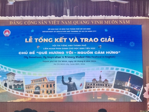 Chúc mừng các em học sinh lớp 5 của chúng tôi!