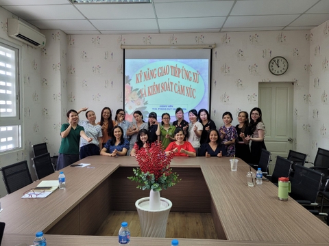 TẬP HUẤN KỸ NĂNG GIAO TIẾP & KIỂM SOÁT CẢM XÚC