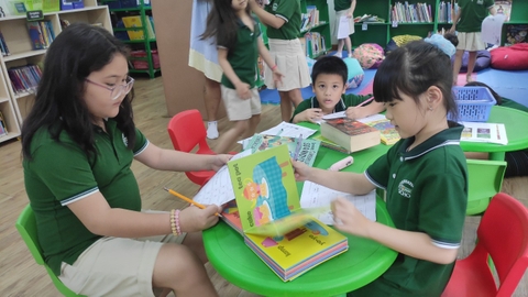 Câu lạc bộ Đọc sách thật bùng nổ!