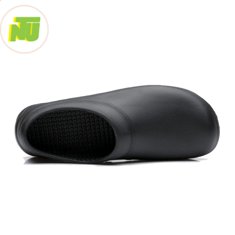 Giày đầu bếp chống trượt Wakoo bít gót 9031