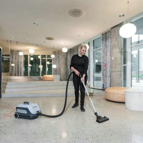 Máy hút bụi Văn phòng Nilfisk Leach VP600 tiết kiệm điện