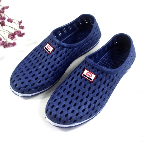 Giày nhựa Hoa San