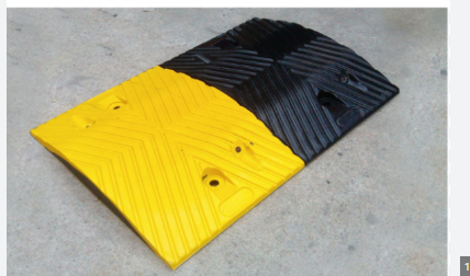 Gờ giảm tốc oto 500x350x50mm