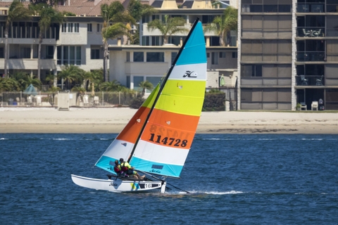 Thuyền buồm Hobie Catamaran 16