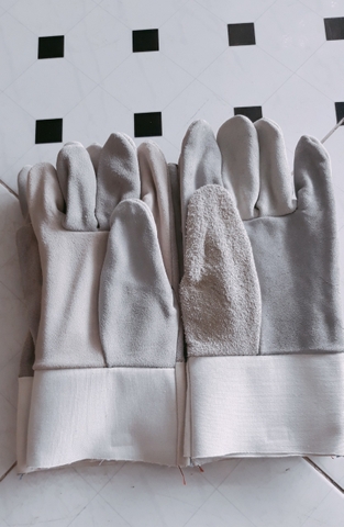 2 đôi găng tay da hàn ngắn