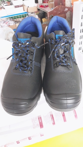 Giày Rodo thấp cổ size 42
