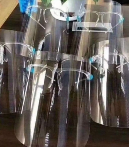 Tấm che mặt gọng xanh