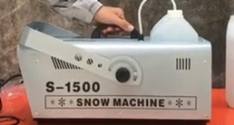 Máy phun tuyết 1500w