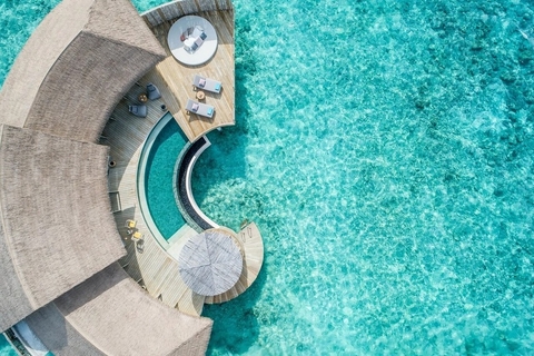 10 resort trên mặt nước đáng tiền ở Maldives