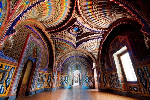 Khám phá 7 trần nhà nghệ thuật ngoạn mục nhất thế giới