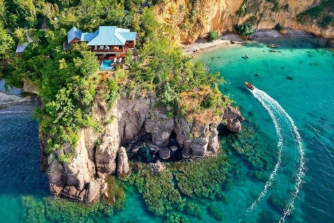 Những khách sạn cheo leo trên vách núi đá