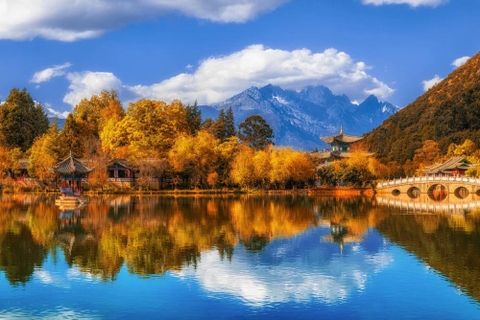 Trung Quốc Tháng 11: Mùa 'Chill' Khám Phá - 6 Điểm Đến Đẹp 'Mê Hồn' Đón Làn Gió Đông!