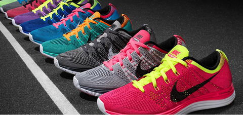 chon-giay-the-thao-cho-ba-n-ga-i-nu-tinh