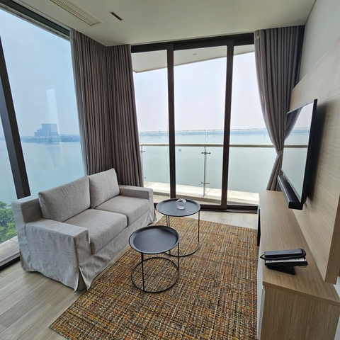 Parkroyal Serviced Suites Hanoi - 2 bed room Lake view