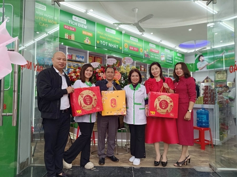 VH medipharm mừng khai trương Nhà thuốc Ngọc Đông 19 - Bắc Giang