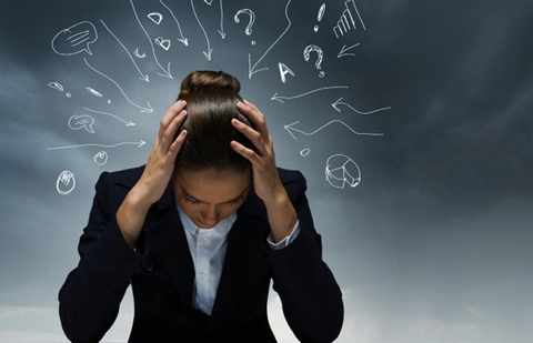 DẤU HIỆU ĐỘT QUỴ Ở NỮ – NGUY CƠ VÀ CÁCH PHÒNG NGỪA