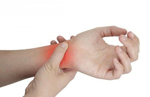 Đau nhức xương khớp ở người trẻ