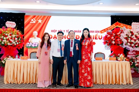 VH medipharm và BNC medipharm chúc mừng Đại hội Đại biểu Hiệp hội Y tế tư nhân tỉnh Ninh Bình lần thứ I