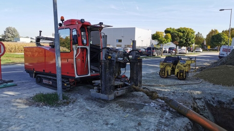 Công nghệ khoan ngầm kéo ống bằng máy khoan ngầm robot