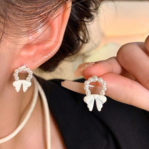 Bông Tai Hình Chiếc Nơ Màu Trắng Đính Ngọc  Xinh Xắn, Chân Bạc S925