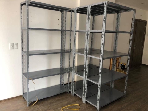 Kệ sắt v lỗ 5 tầng TP3012