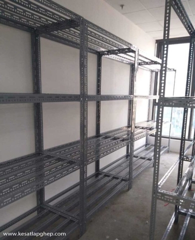 Kệ sắt khung v lỗ V3x5 - V4x6