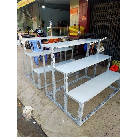 Kệ bậc thang, Kệ trưng bày D120 x R30