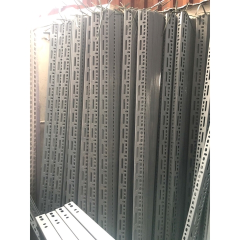 Thanh Sắt V Lỗ V3x5 dày 1.8mm