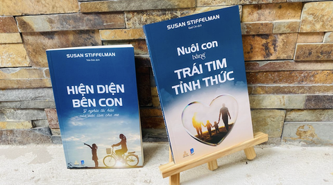 [https://spiderum.com/]-[Review Sách] “Nuôi con bằng trái tim tỉnh thức” và “Hiện diện bên con”