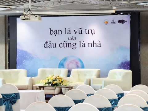 Thức Talk #18: BẠN LÀ VŨ TRỤ nên ĐÂU CŨNG LÀ NHÀ