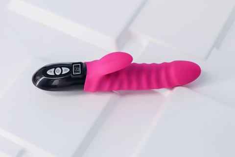 Dương Vật Giả Đa Năng VIBRATION 12 Chế Độ Phát Nhiệt Pin Sạc