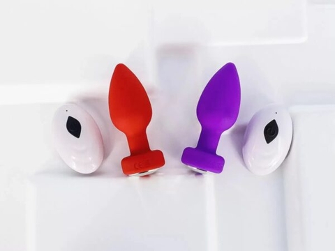 Kích Hậu Plug Rung Kích Thích Kèm Điều Khiển Từ Xa