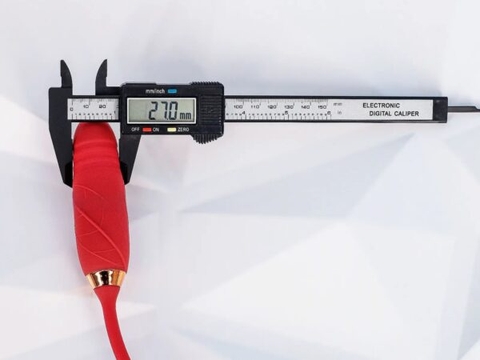 Trứng Rung Tình Yêu Hoa Hồng Hai Đầu – Lưỡi Liếm và Trứng Rung Thụt