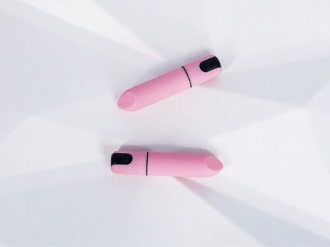 Trứng Rung Thỏi Son Nhỏ Gọn 10 Chế Độ Rung Mạnh Mẽ