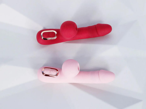 Dương Vật Giả Đa Năng Milly Có Nhánh Phụ Rung Hút Nhỏ Gọn