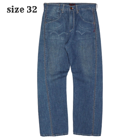 2000s Levi's Denim Engineered Jeans Size 32