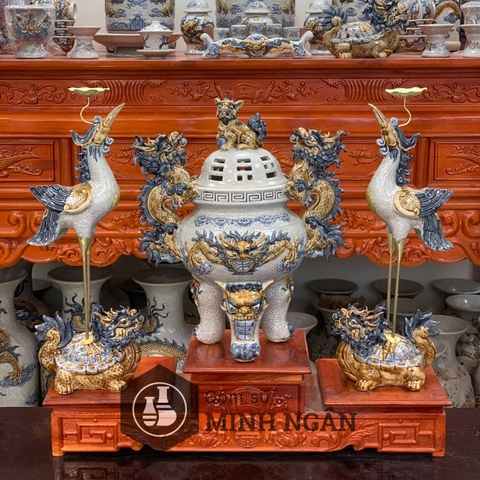 bộ tam sự men rạn đắp nổi