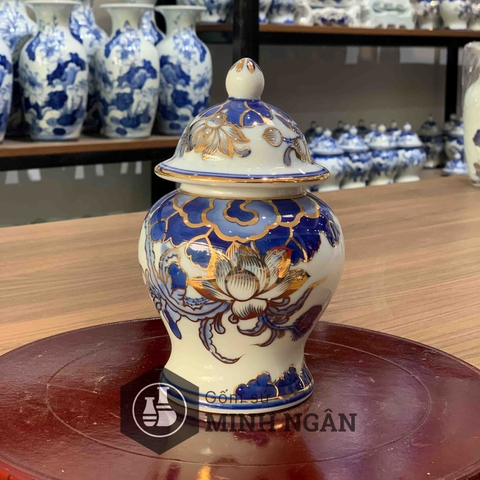 Chóe thờ vẽ vàng