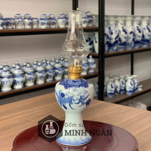 Đèn thờ chân sứ