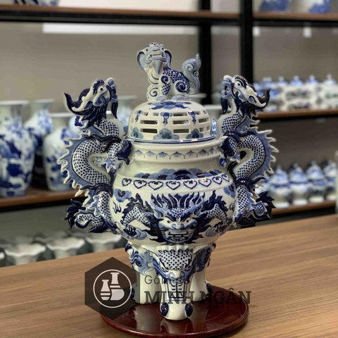 Bộ tam sự