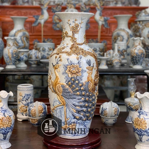 Lọ lộc bình Công Đào
