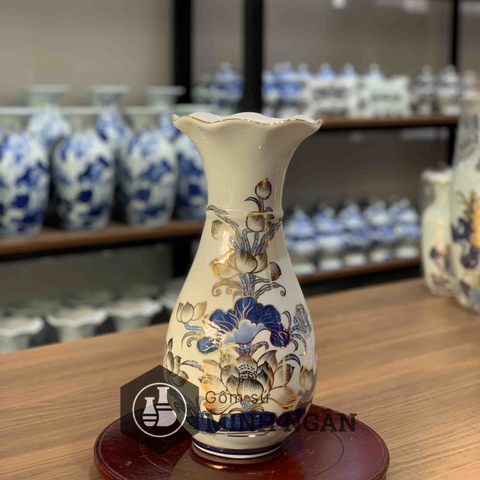 Lọ lượn vẽ vàng