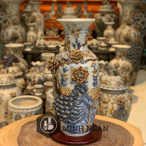 Lọ lộc bình công đào đắp nổi kênh bong men rạn Bát Tràng