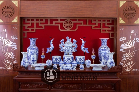Bộ đồ thờ men lam Bát Tràng