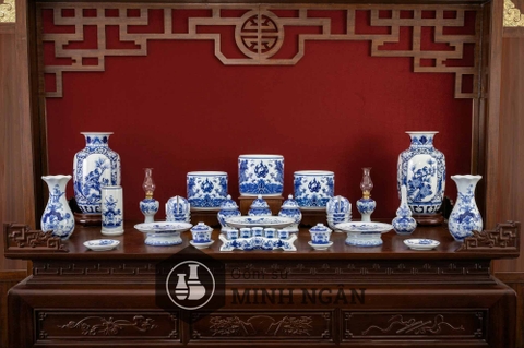 Bộ đồ thờ men lam Bát Tràng