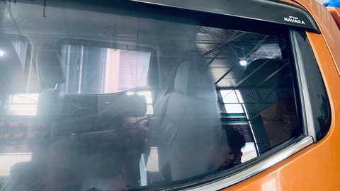 4 lưu ý khi tẩy ố mốc kính