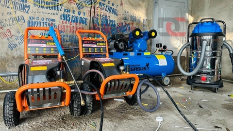 Trạm rửa xe không chạm Bát Khối - Long Biên